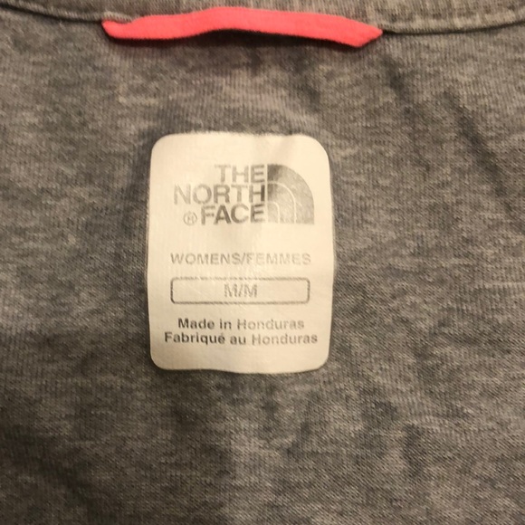 The NorthFace T-Shirt - Picture 3 of 3